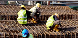 Employment Rule Requires Equal Hiring of Iraqi and Foreign Workers