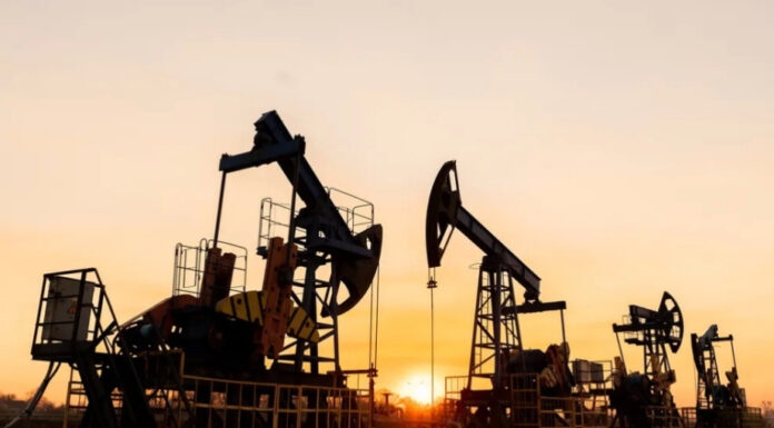 Global Oil Prices Rise Again Amid Surging Demand