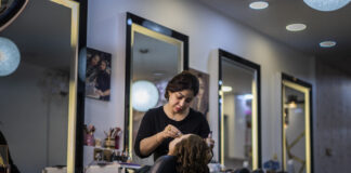 Unlicensed Salons Under Fire After HIV Infections in Erbil