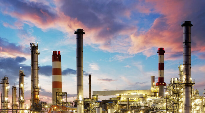 Iraq Boosts Refining Sector with New Gasoline Project