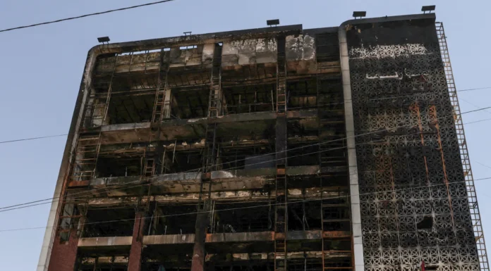 Mass Protests Erupt After Deadly Kut Hypermarket Fire