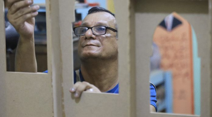 Iraqi Artist Revives Shanasheel Tradition Through Timeless Craft