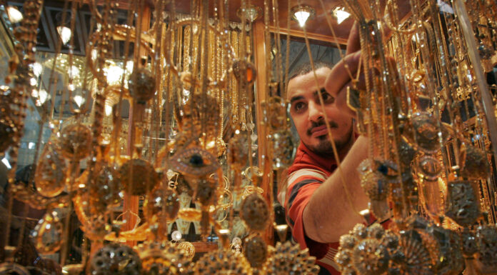 Gold Prices Rise in Baghdad, Fall in Erbil Markets