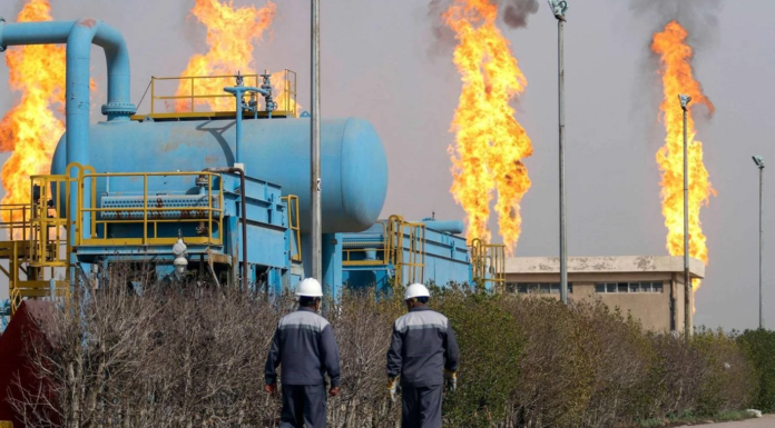 US Crude Imports Surge as Iraq Shipments Jump