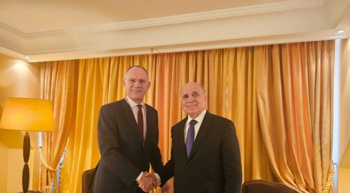 Baghdad-Vienna Flights Could Resume as Fuad Hussein Pushes for Closer Ties