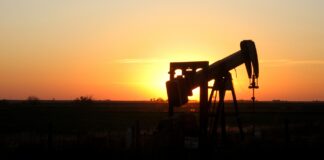 Basrah Crude Holds Above $90 Despite Global Oil Market Drop