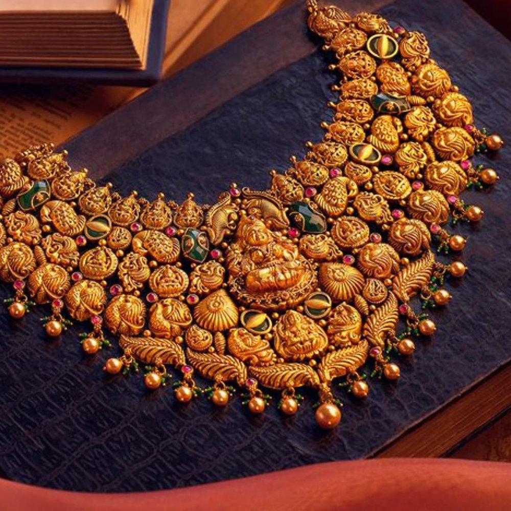 Gold Market Surge: Gold Jumps 2% as Dollar Weakens