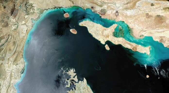 Brent Surges Above $80 Amid Strait of Hormuz Tensions