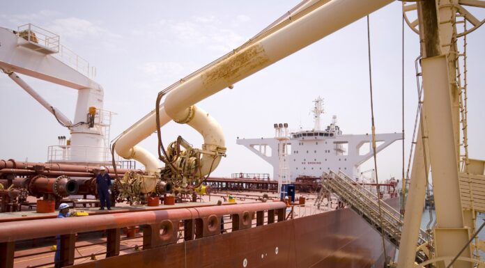 Iraqi Oil Tanker Hormuz Transit Resumes Crude Shipment Through The Strait of Hormuz