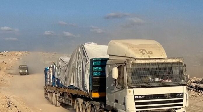Trucks Crossing into Iraq Struggle Amid Border Closures