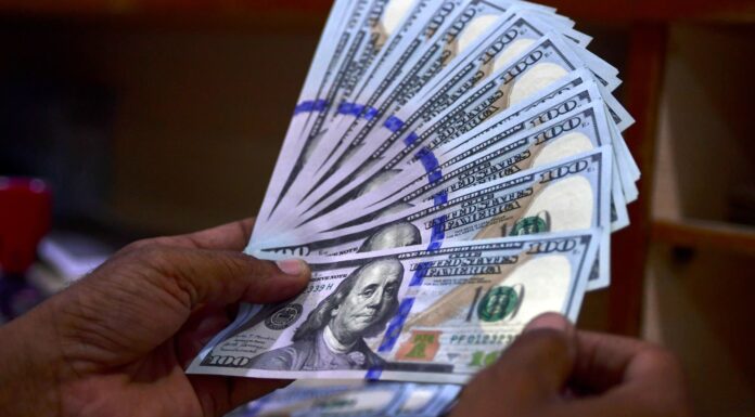 Dollar Slips in Baghdad and Erbil as Exchange Rates Decline
