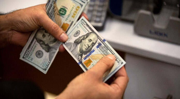 Iraq’s Dollar Surge Deepens Market Anxiety as Dinar Pressure Builds