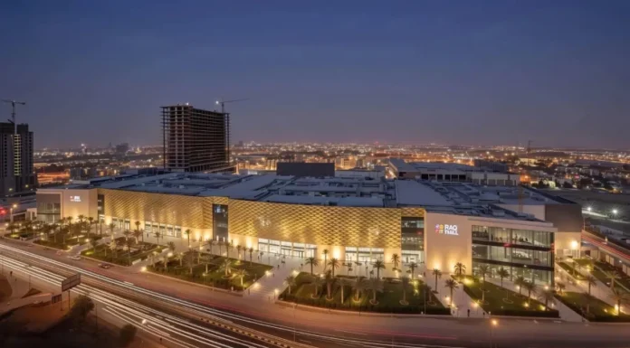 Iraq Mall Shutdown Threat Puts 20,000 Livelihoods at Risk