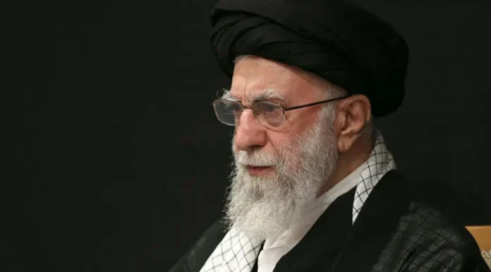 Iraqi Lawmakers Back Controversial Funeral Plan for Khamenei Burial Route