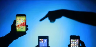 Outdated Laws Leave Iraq Struggling to Regulate Social Media and Protect Young Users