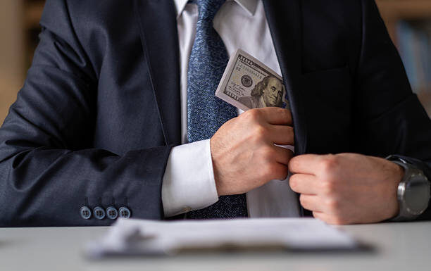 $2 Trillion Stolen Since 2003: Iraq Launches Sweeping Corruption Crackdown