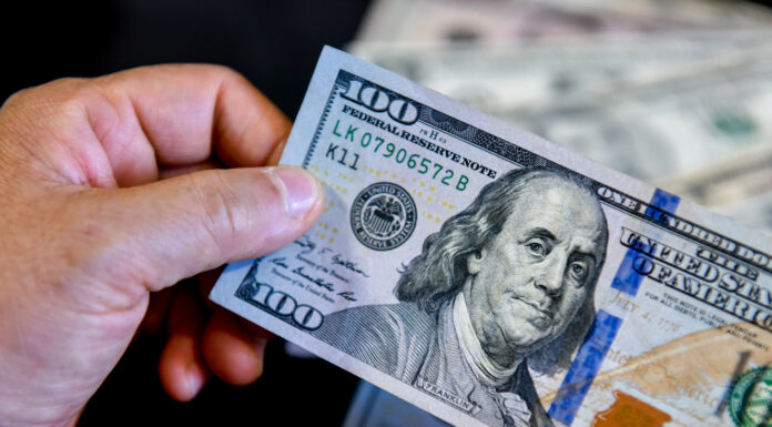 Iraq Dollar Drop Signals Market Shift in Baghdad and Erbil
