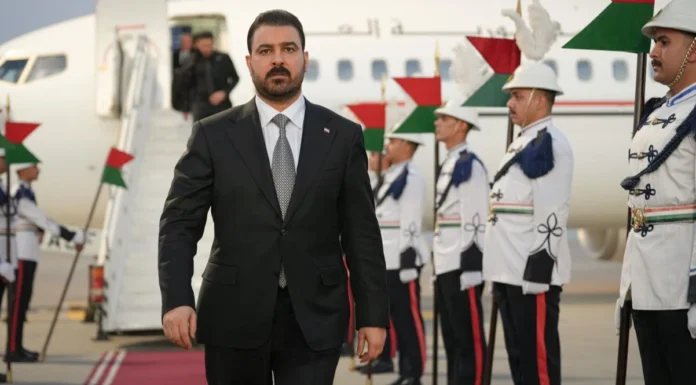 Iraq PM Al-Zaidi Receives Khamenei’s Body in Najaf