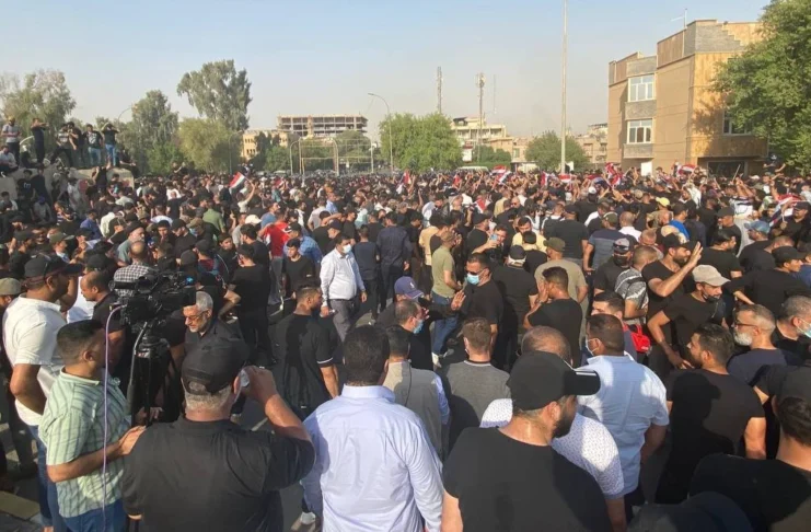 Iraq Moves to Add Government Jobs for Long-Term Graduates to Budget